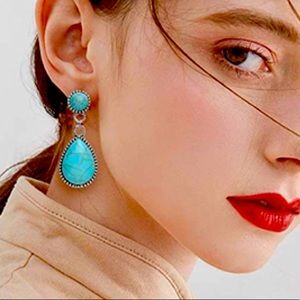 🏆HP🏆🆕Vintage 👀BOHO Tear Drop Turq Earrings